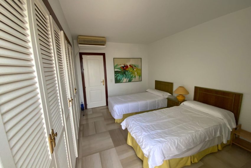 R4830736-Apartment-For-Sale-Marbella-Duplex-5-Beds-250-Built-18