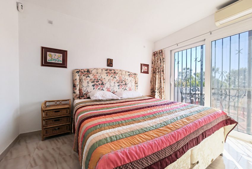 R4840030-Villa-For-Sale-Estepona-Detached-6-Beds-277-Built-15