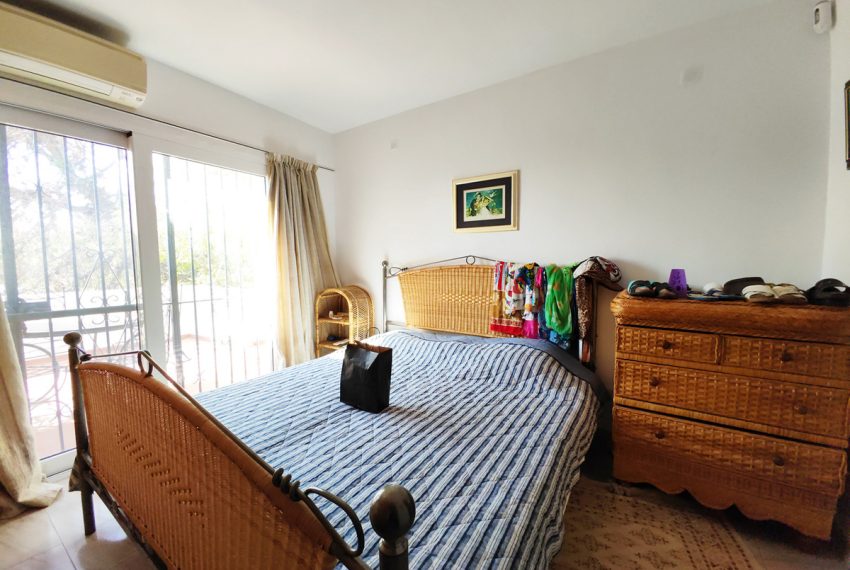 R4840030-Villa-For-Sale-Estepona-Detached-6-Beds-277-Built-17