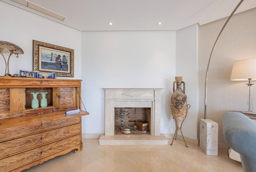 R4842076-Apartment-For-Sale-Nueva-Andalucia-Penthouse-2-Beds-189-Built-17