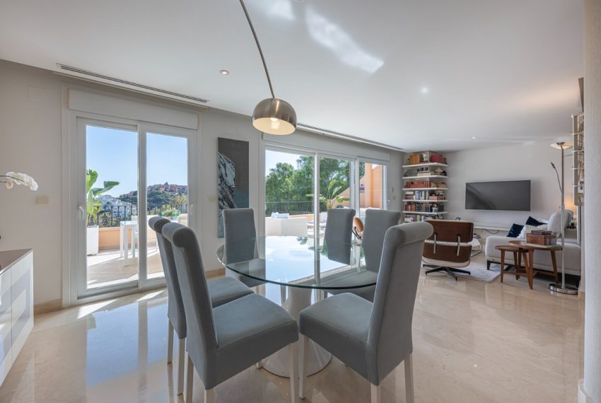 R4842076-Apartment-For-Sale-Nueva-Andalucia-Penthouse-2-Beds-189-Built-18