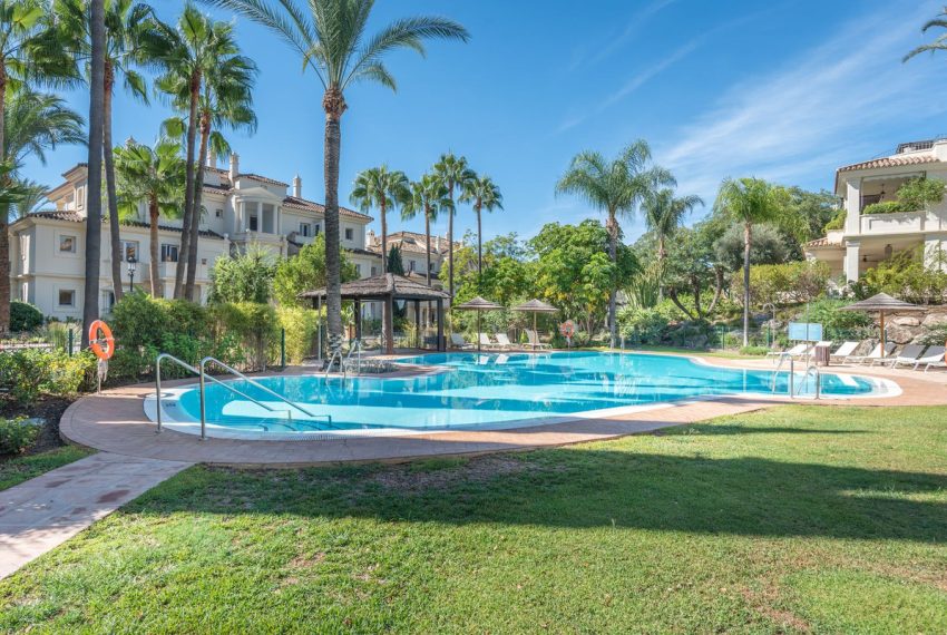R4849942-Apartment-For-Sale-Nueva-Andalucia-Penthouse-Duplex-3-Beds-201-Built-15