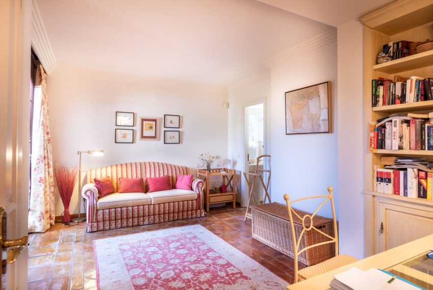 R4849942-Apartment-For-Sale-Nueva-Andalucia-Penthouse-Duplex-3-Beds-201-Built-6