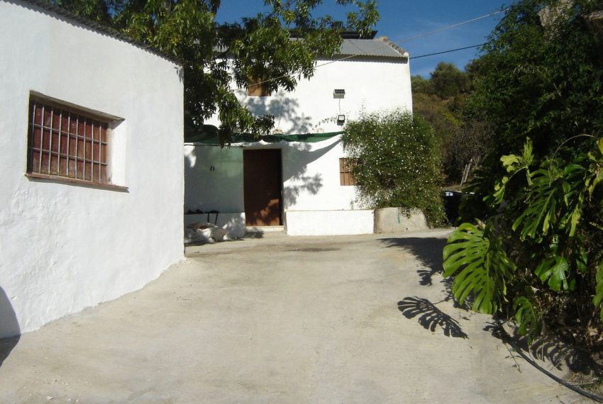R4861348-Villa-For-Sale-Coin-Finca-3-Beds-196-Built