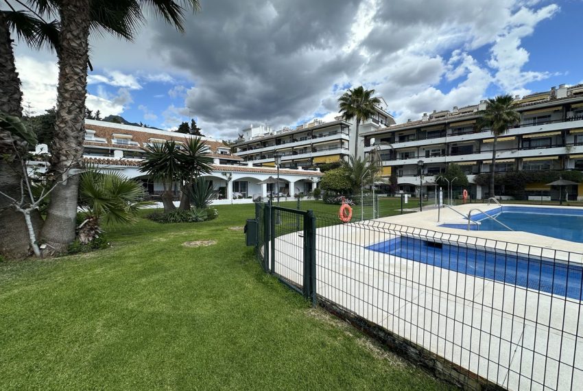 R4877320-Apartment-For-Sale-The-Golden-Mile-Middle-Floor-3-Beds-108-Built-11