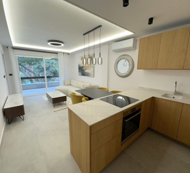 R4877320-Image 1-Middle Floor - 3 Beds - 108 Built