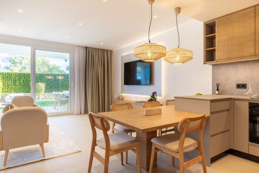 R4884316-Villa-For-Sale-Aloha-Semi-Detached-3-Beds-167-Built-1