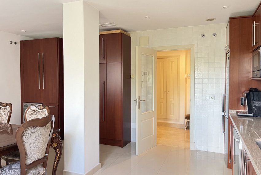 R4884640-Apartment-For-Sale-Marbella-Middle-Floor-3-Beds-169-Built-14