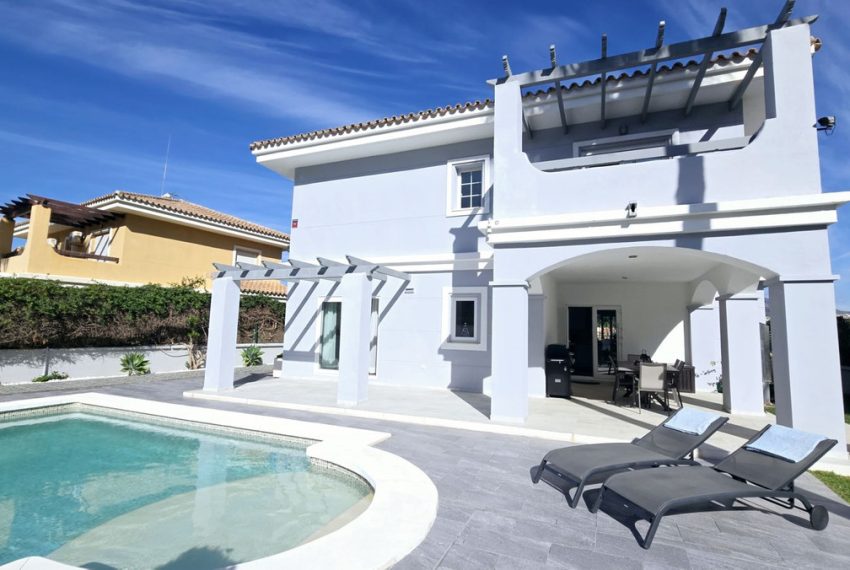 R4885288-Villa-For-Sale-La-Cala-Hills-Detached-5-Beds-310-Built
