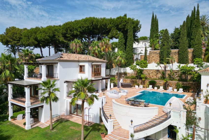 R4886161-Villa-For-Sale-Benahavis-Detached-16-Beds-837-Built-3