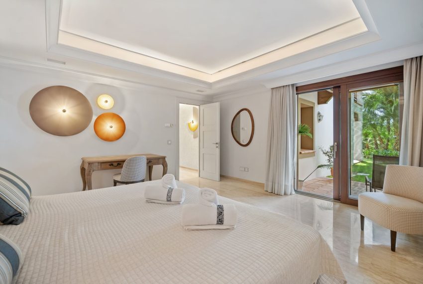 R4886161-Villa-For-Sale-Benahavis-Detached-16-Beds-837-Built-6