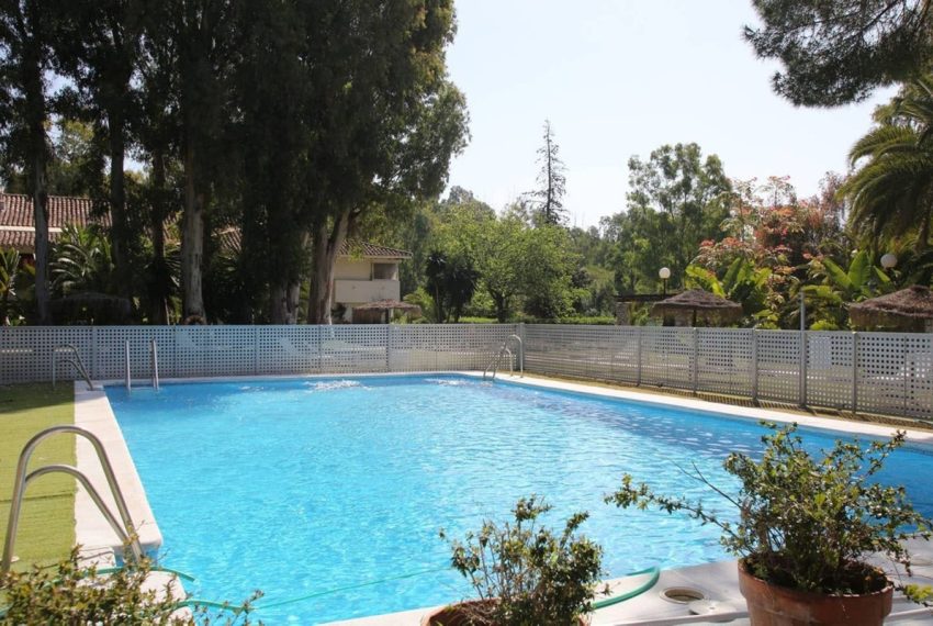 R4886305-Apartment-For-Sale-Nueva-Andalucia-Middle-Floor-2-Beds-90-Built