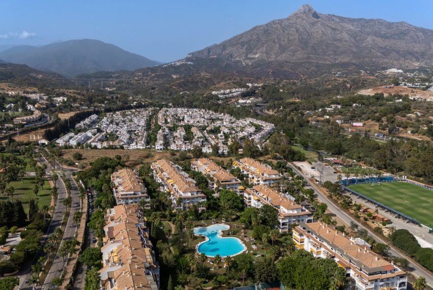 R4892932-Apartment-For-Sale-Nueva-Andalucia-Penthouse-2-Beds-80-Built-1