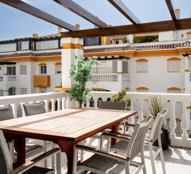R4892932-Image 1-Penthouse - 2 Beds - 80 Built