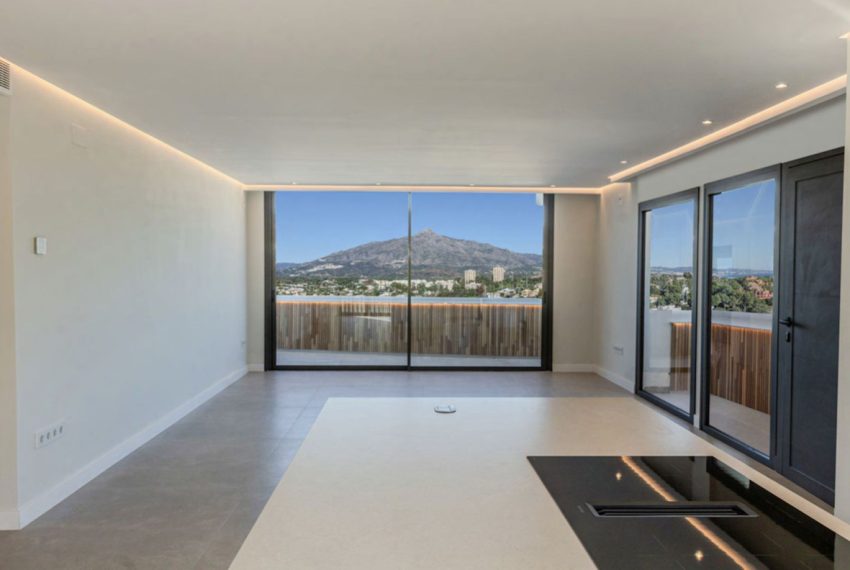 R4894786-Apartment-For-Sale-Nueva-Andalucia-Penthouse-2-Beds-131-Built-4