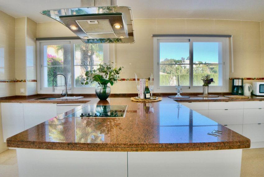 R4894975-Villa-For-Sale-La-Cala-de-Mijas-Detached-6-Beds-420-Built-7