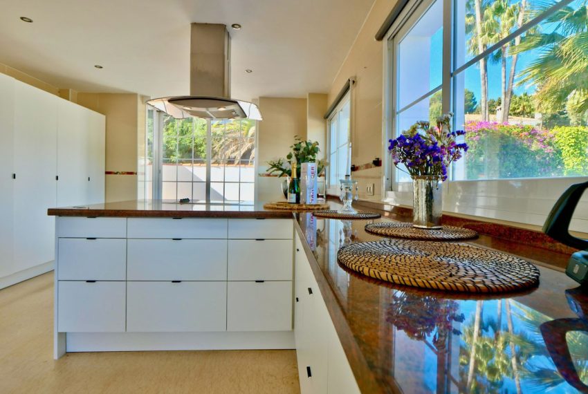 R4894975-Villa-For-Sale-La-Cala-de-Mijas-Detached-6-Beds-420-Built-9