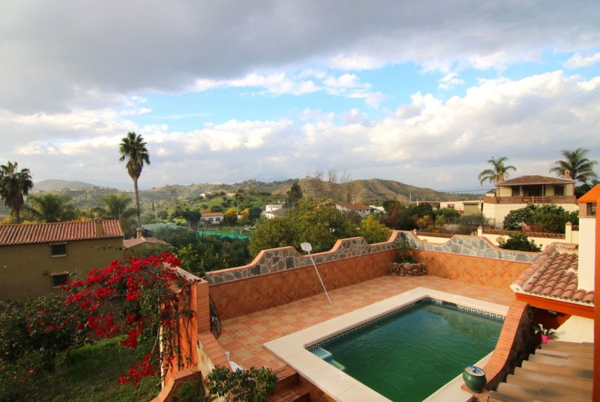 R4897348-Villa-For-Sale-Coin-Finca-4-Beds-193-Built