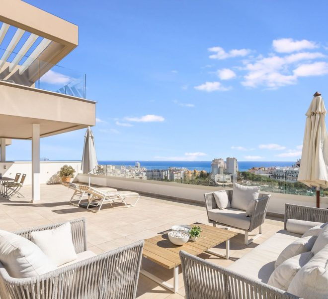 R4897981-Image 1-Penthouse - 4 Beds - 120 Built