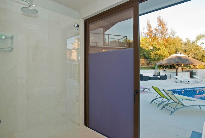 R4901239-Villa-For-Sale-Nueva-Andalucia-Detached-5-Beds-350-Built-13
