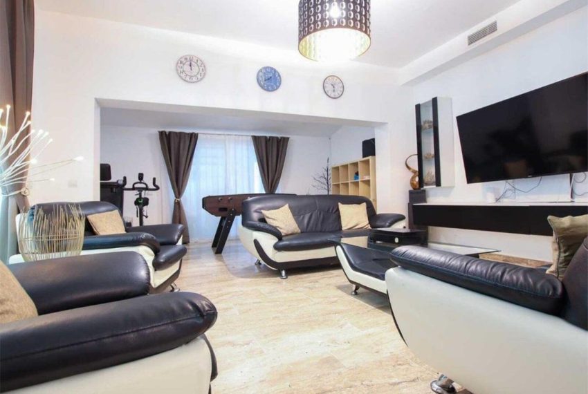 R4905019-Villa-For-Sale-El-Rosario-Detached-4-Beds-269-Built-10