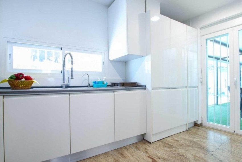 R4905019-Villa-For-Sale-El-Rosario-Detached-4-Beds-269-Built-6
