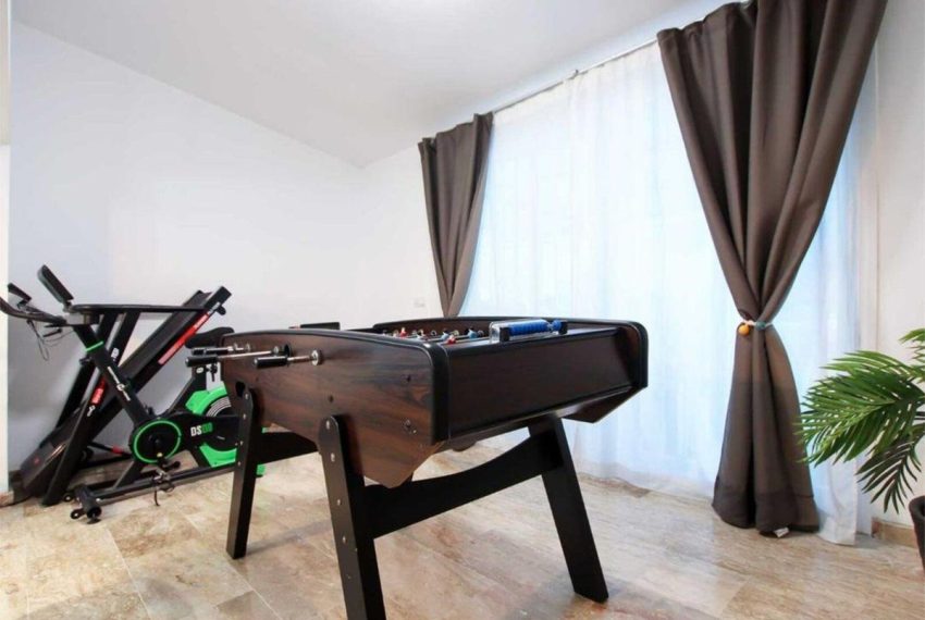 R4905019-Villa-For-Sale-El-Rosario-Detached-4-Beds-269-Built-9