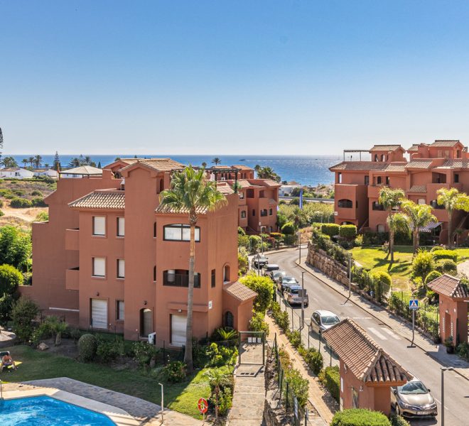 R4905583-Image 1-Penthouse - 3 Beds - 150 Built