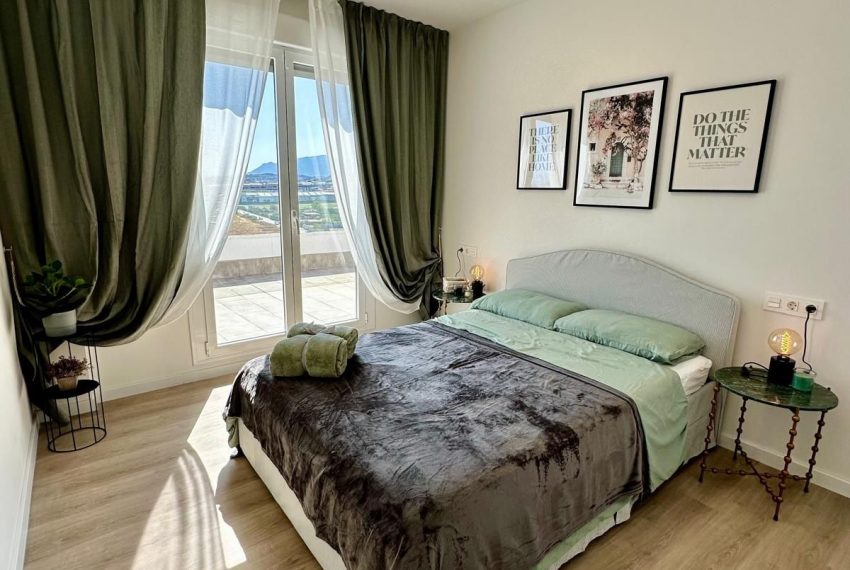R4913275-Apartment-For-Sale-La-Campana-Penthouse-3-Beds-228-Built-4