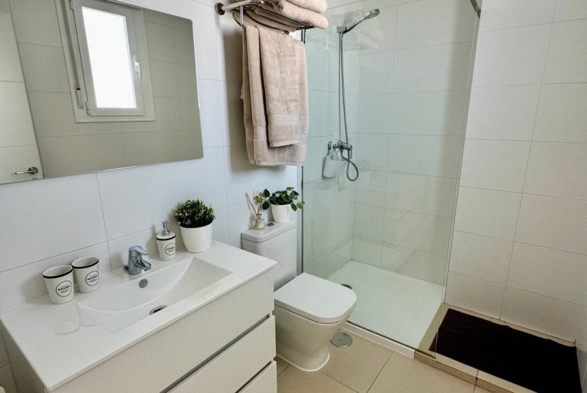 R4913275-Apartment-For-Sale-La-Campana-Penthouse-3-Beds-228-Built-6