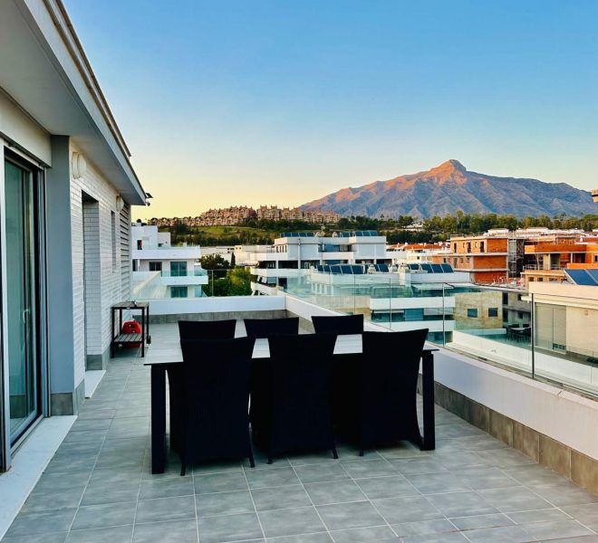 R4913275-Image 1-Penthouse - 3 Beds - 228 Built