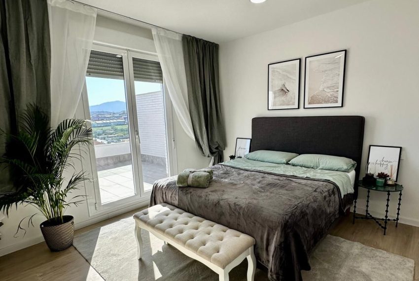 R4913275-Apartment-For-Sale-La-Campana-Penthouse-3-Beds-228-Built-7