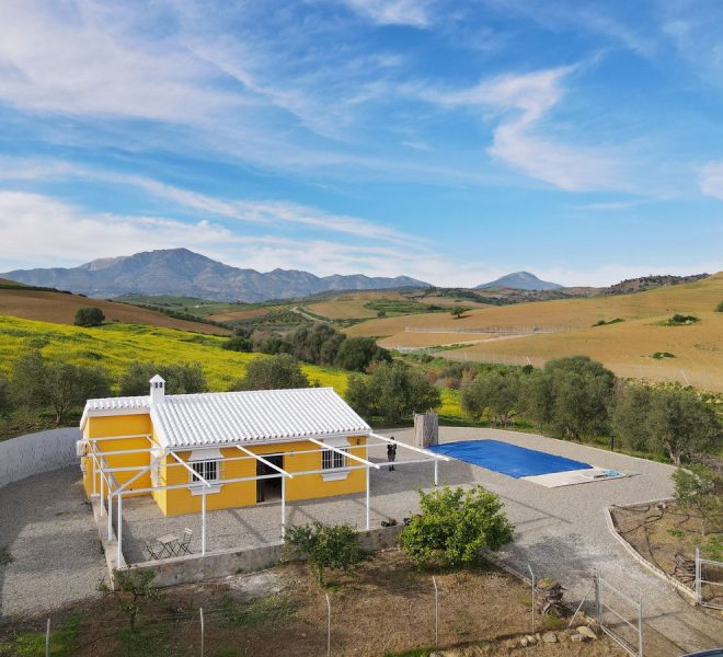 R4918162-Image 1-Finca - 2 Beds - 76 Built