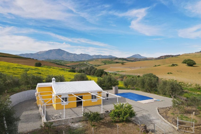 R4918162-Villa-For-Sale-Coin-Finca-2-Beds-76-Built