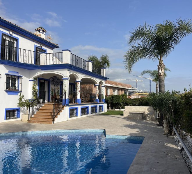 R4921201-Image 1-Detached - 6 Beds - 267 Built