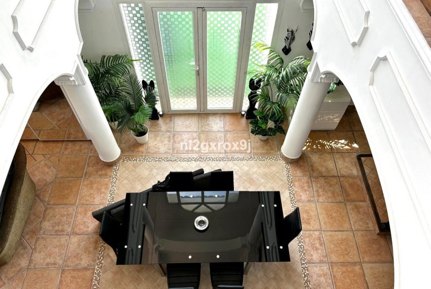 R4921489-Villa-For-Sale-Nueva-Andalucia-Detached-5-Beds-569-Built-6