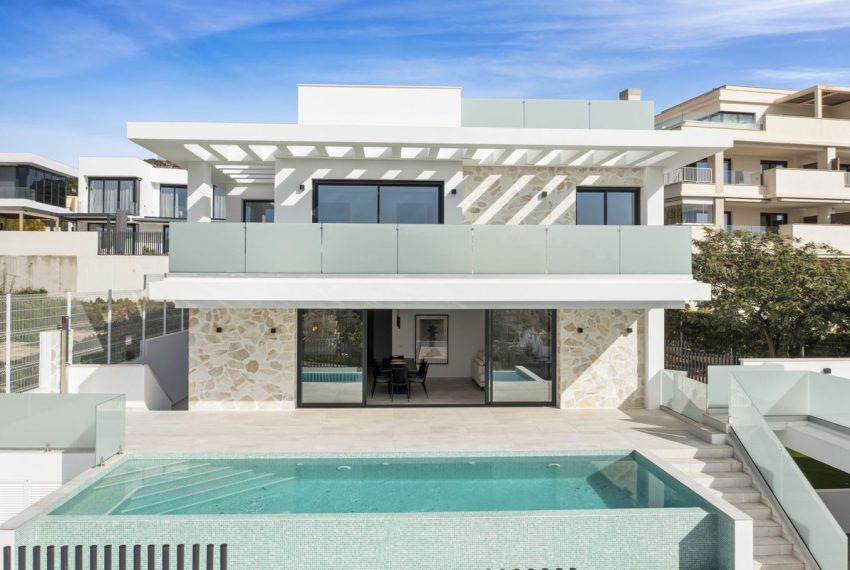 R4922095-Villa-For-Sale-La-Cala-de-Mijas-Detached-6-Beds-325-Built-1