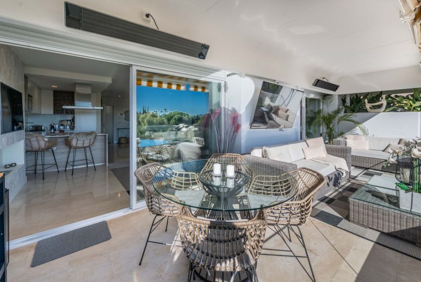 R4927771-Apartment-For-Sale-The-Golden-Mile-Middle-Floor-3-Beds-129-Built-18