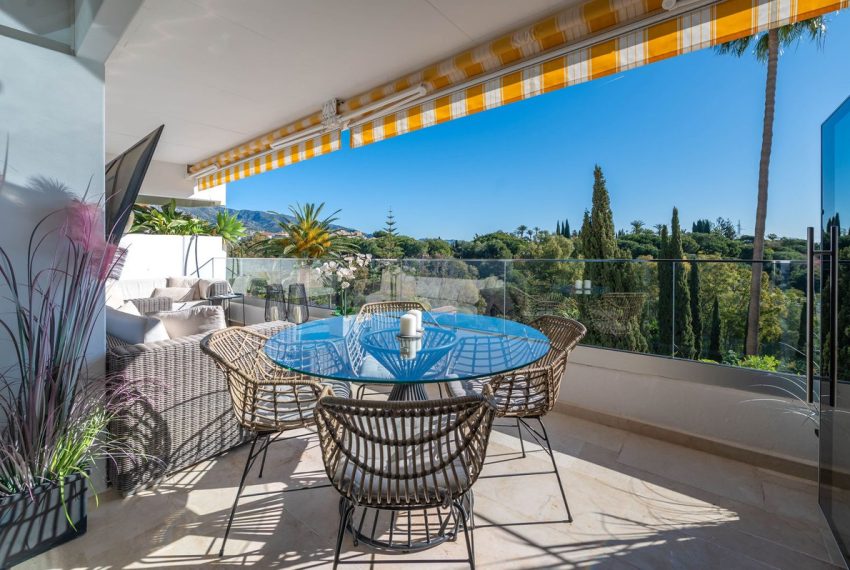 R4927771-Apartment-For-Sale-The-Golden-Mile-Middle-Floor-3-Beds-129-Built-3