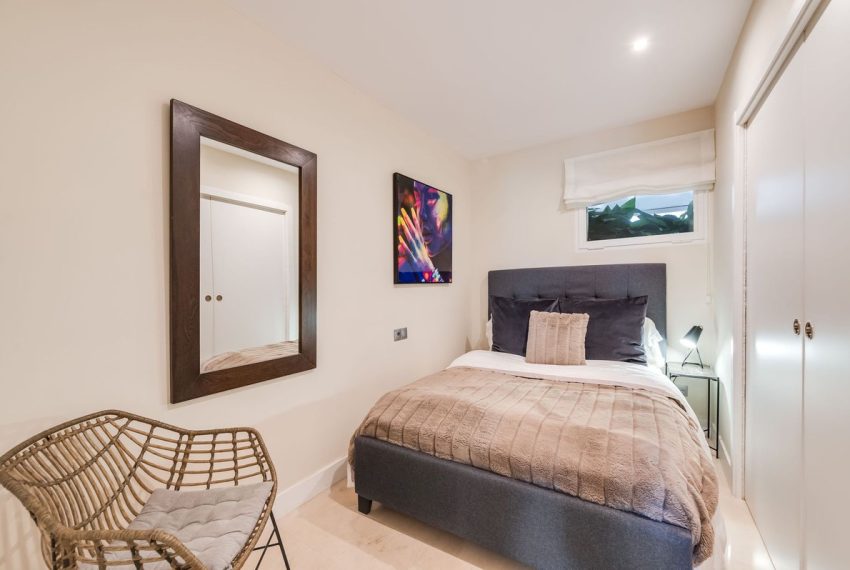 R4927771-Apartment-For-Sale-The-Golden-Mile-Middle-Floor-3-Beds-129-Built-8