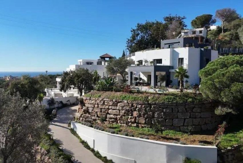 R4930855-Villa-For-Sale-Elviria-Detached-4-Beds-468-Built-2