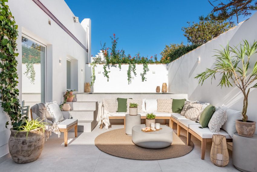 R4932724-Townhouse-For-Sale-Nueva-Andalucia-Terraced-3-Beds-150-Built-9