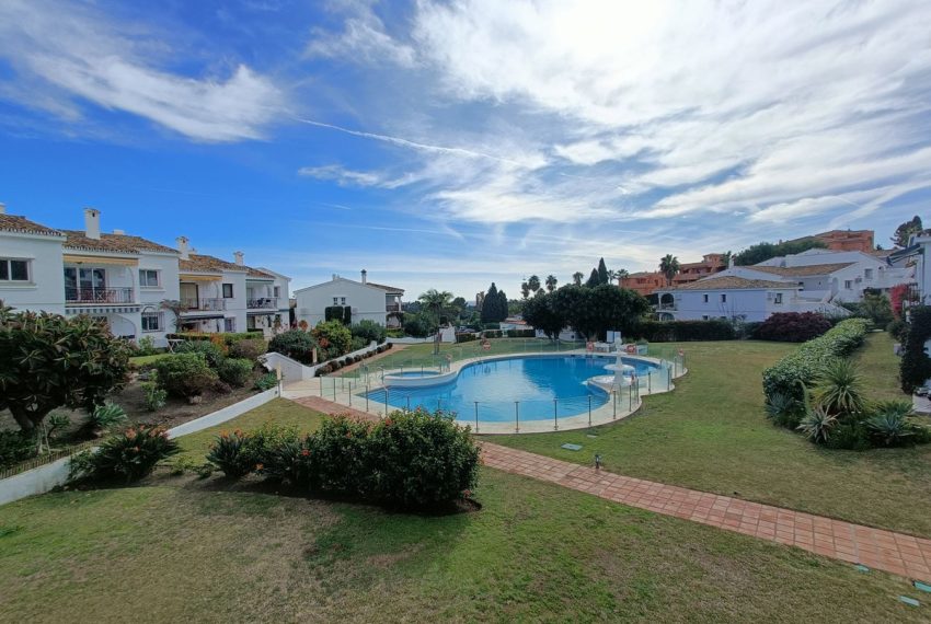 R4935211-Apartment-For-Sale-El-Paraiso-Penthouse-2-Beds-80-Built-2