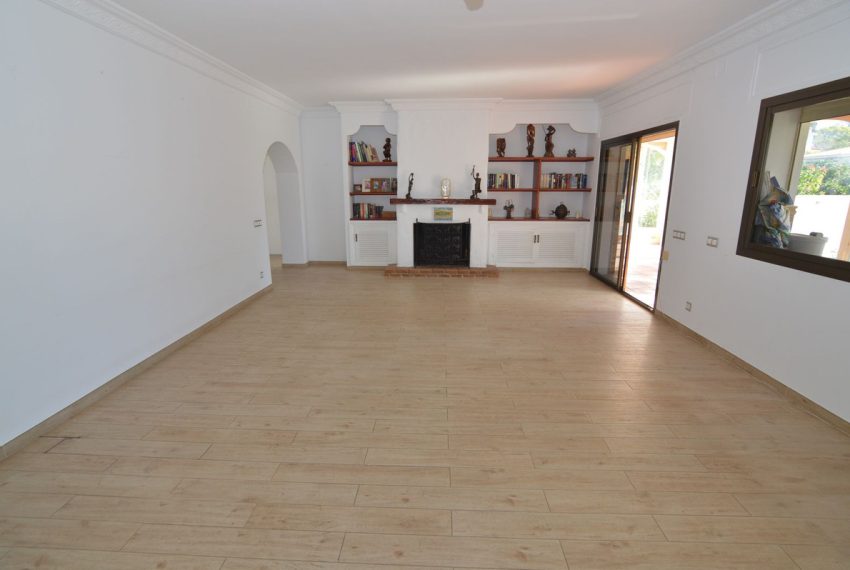 R4943995-Villa-For-Sale-San-Pedro-de-Alcantara-Detached-5-Beds-545-Built-4