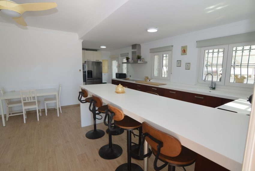 R4943995-Villa-For-Sale-San-Pedro-de-Alcantara-Detached-5-Beds-545-Built-8