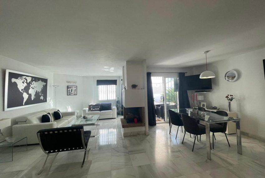 R4944064-Townhouse-For-Sale-Puerto-Banus-Terraced-4-Beds-151-Built-5