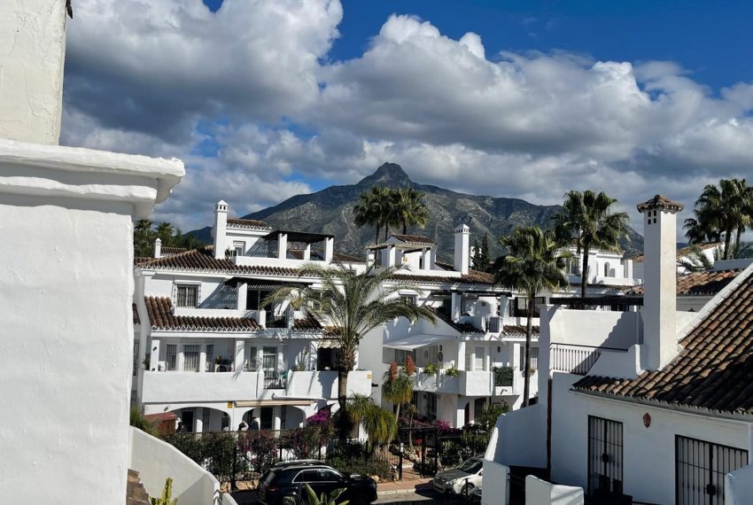 R4944064-Townhouse-For-Sale-Puerto-Banus-Terraced-4-Beds-151-Built