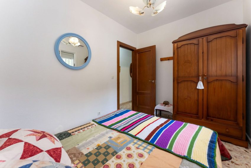 R4949389-Villa-For-Sale-Coin-Detached-3-Beds-238-Built-12