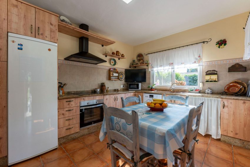 R4949389-Villa-For-Sale-Coin-Detached-3-Beds-238-Built-8