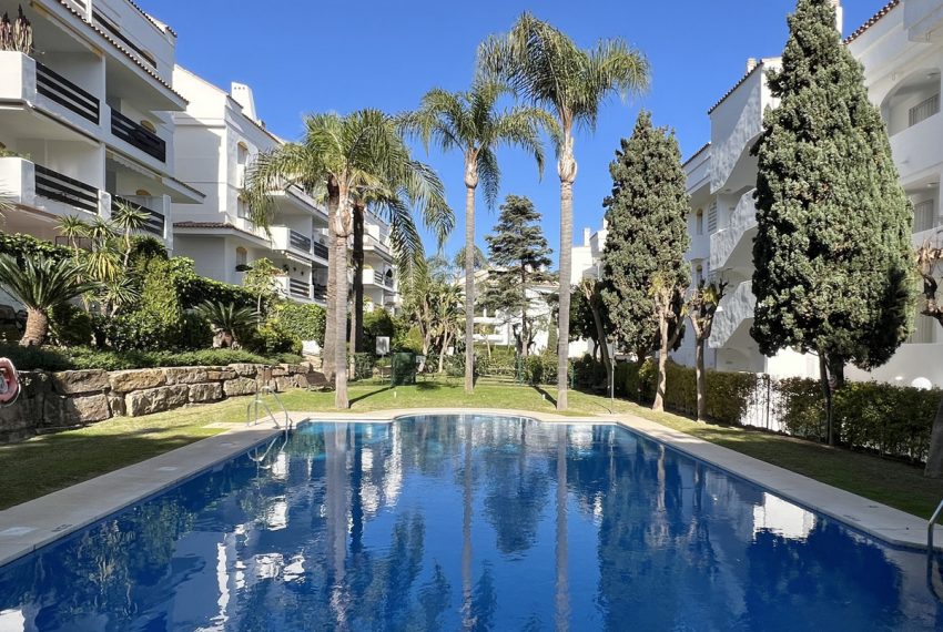 R4949395-Apartment-For-Sale-Guadalmina-Baja-Middle-Floor-3-Beds-111-Built